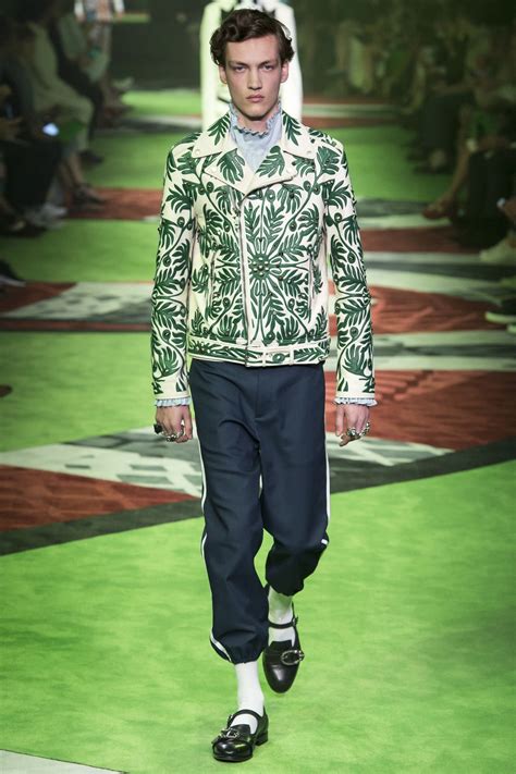 models  guccis spring  menswear show vogue