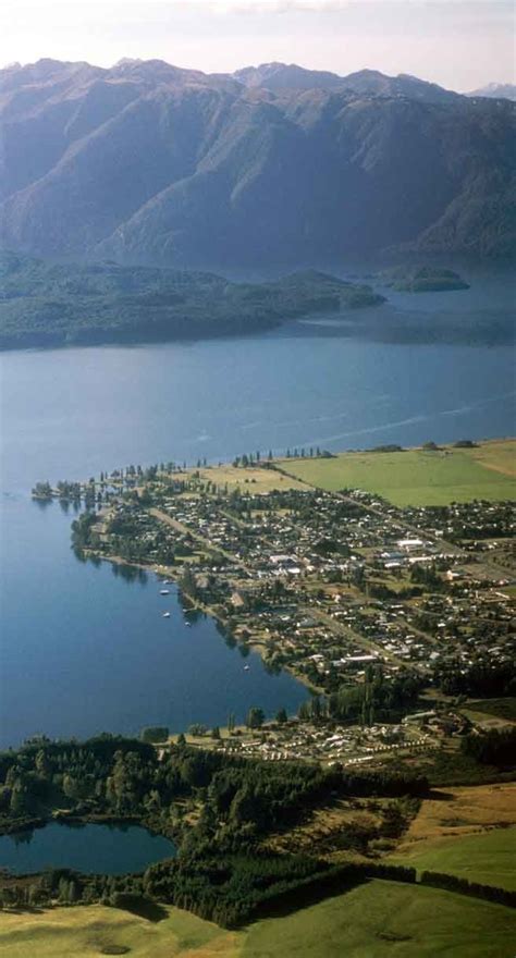 townte anau  located   eastern shore  lake te anau  fiordland south island nz