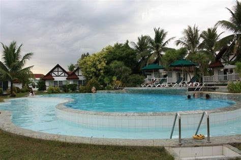 adhara resort  spa reviews price comparison iloilo city
