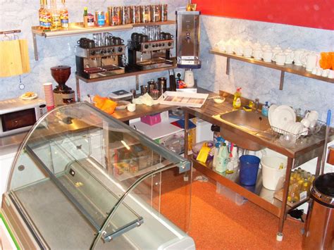 cafe kitchen design