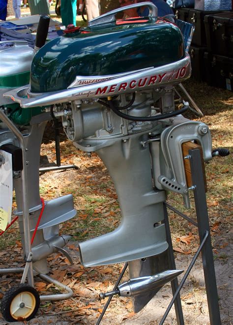 vintage mercury  hp outboard  stand   estate  george  abromats digital