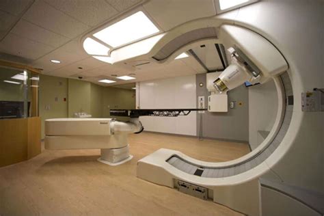 proton therapy  effective  standard radiation   side effects tech explorist