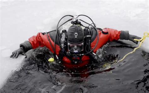 dive team members train  cold water masoncountypresscom