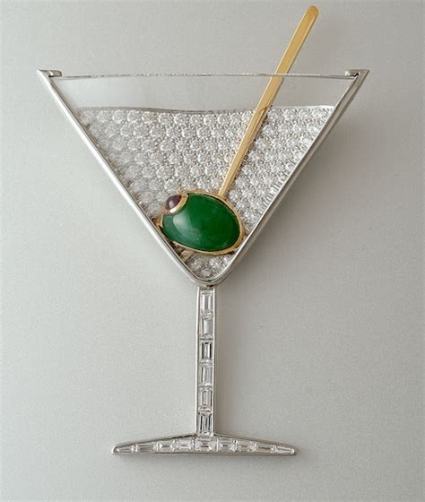 Historical Design I Martini Glass Brooch Platinum 18k