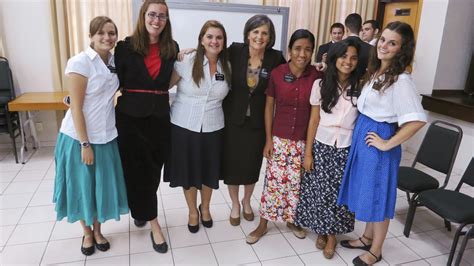 presidente  sister reber  sister missionaries