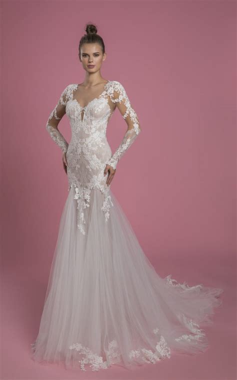 Long Sleeve Sweetheart Neckline Fit And Flare Lace Wedding Dress With