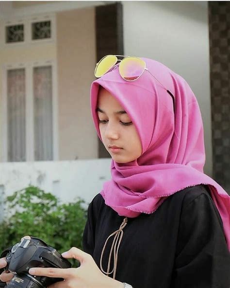 Pin Oleh Aulia Putri Di Hijab Beauty Inspirasi Fashion Hijab Busana