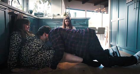 See Lena Dunham And Jon Bernthal In Steamy Sharp Stick Trailer