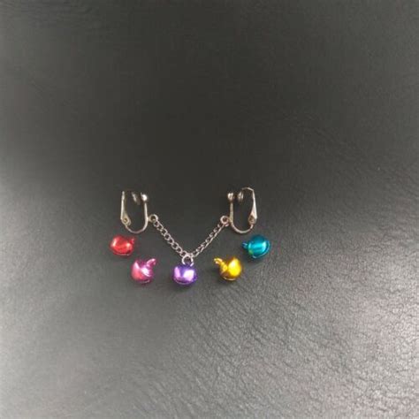 clitoral jewellery faux piercing with chain and red bell non piercing