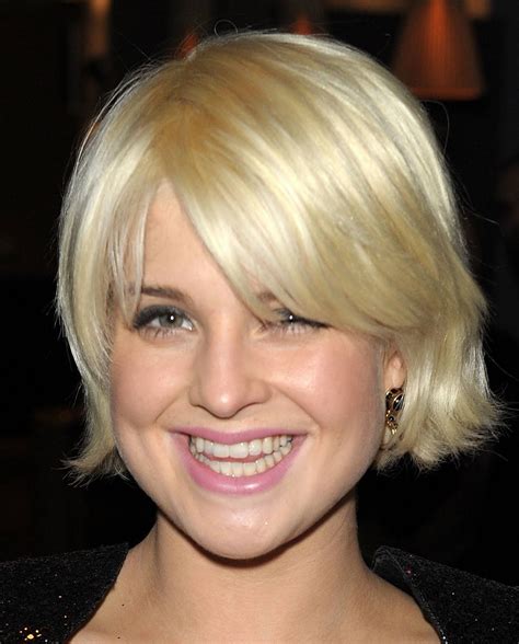 short blonde straight bob hairstyles  prom  trends hairstyles