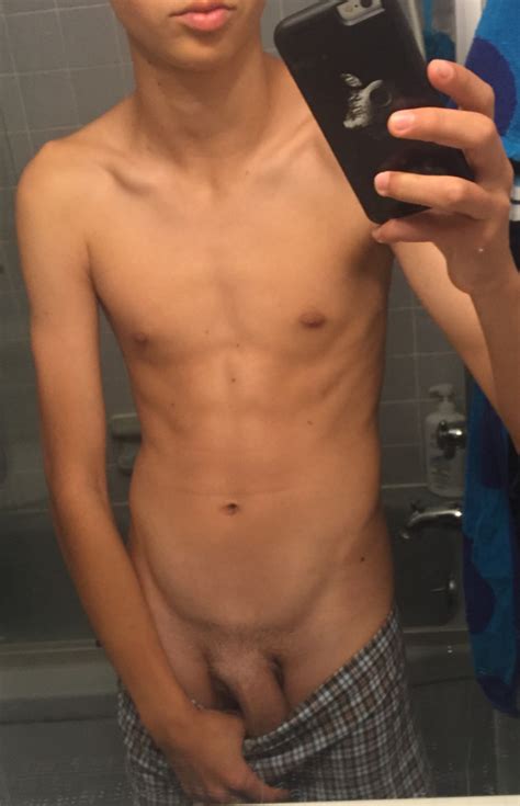 twink gay kener17 bares his big hard dick mrgays