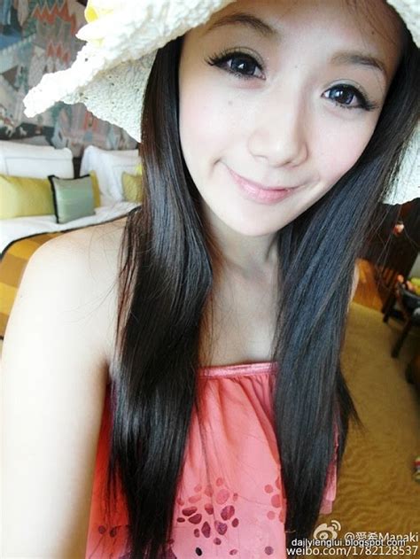Manaki Xiao Huya From Taipei Taiwan Bright Smile And Sexy Body