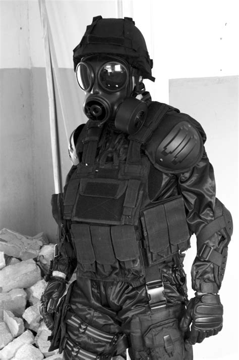 proll gear photo military special forces tactical armor special forces