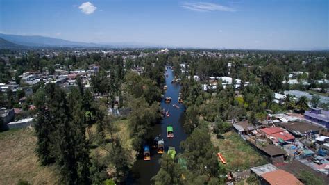 aztecs built mexico city   lake   making life complicated today