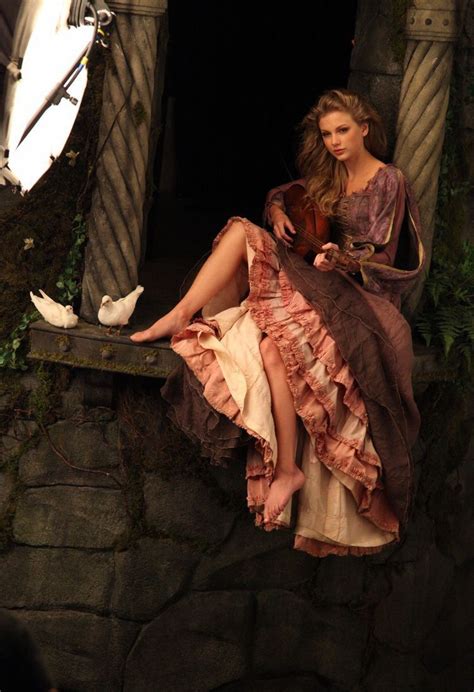 behind the scenes with taylor swift as rapunzel by annie