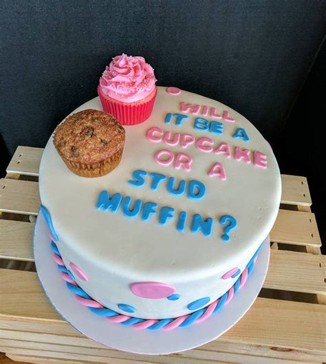 gender reveal cake