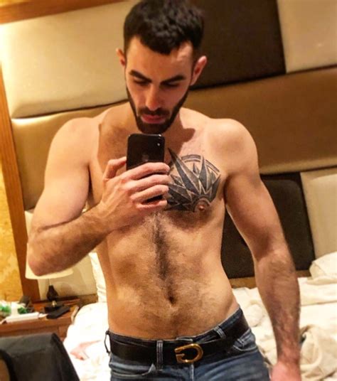 Hung Turkish Male Escort In İstanbul