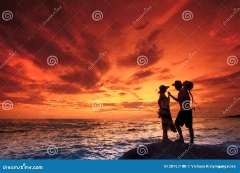 paren op het strand stock foto image  romantisch wolk