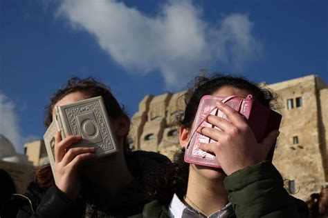 Chaos At Jerusalem’s Western Wall As Ultra Orthodox Jews Attack Women