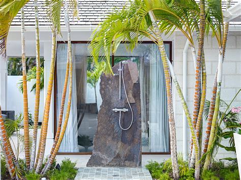 epitome of luxury 30 refreshing outdoor showers