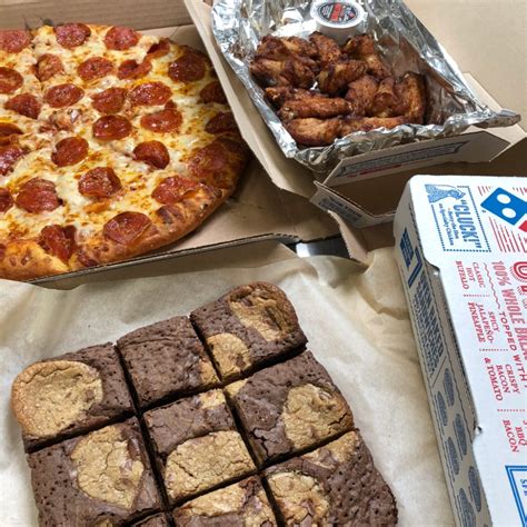 win     dominos  gift cards  minute giveaways