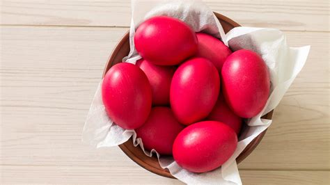 symbolic reason eggs  dyed red  greek easter
