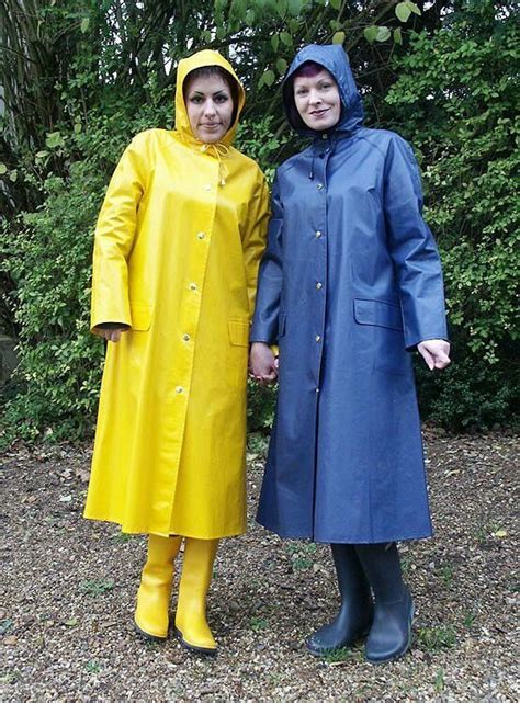 yellow blue pvc hooded raincoats regenkleidung regenmantel und regenjacke