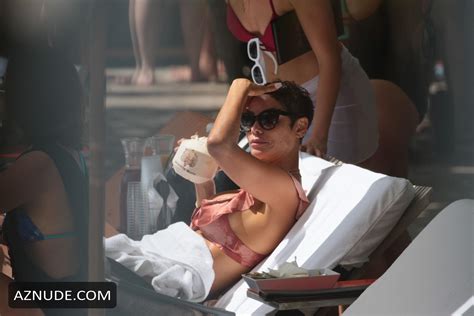 Nicole Murphy Sexy As She Relaxes By The Pool In Miami Beach Aznude