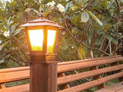 solar post lights  lighten  garden fence treescom