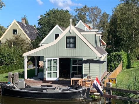 boathouse cottages  louer  broek  waterland noord holland pays bas airbnb