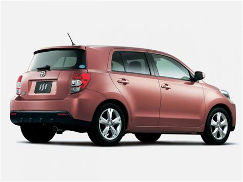 toyota ist technical specifications  fuel economy