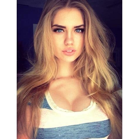 hotbmark hot girl selfie genetics