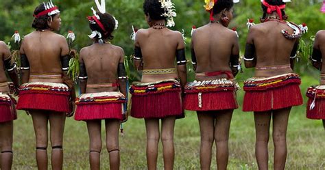 Los Trobiandeses La Tribu Que Practica Una Sexualidad