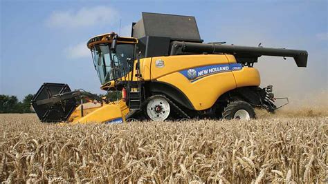 holland updates small combines  big output farmers weekly