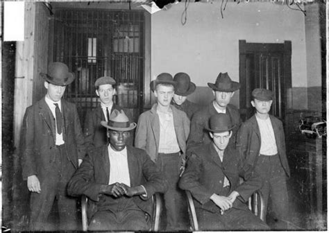 chicago mob  chicago street gangs  mob museum