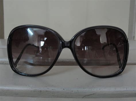 bug eye sunglasses sold closet cat