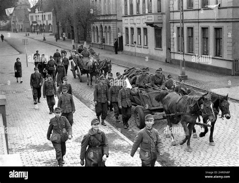 Rendición Del Ejército Alemán Fotos E Imágenes De Stock Alamy