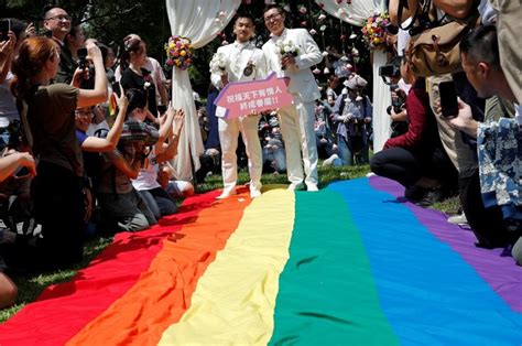 Taiwan Celebrates Same Sex Marriages After Becoming First Country In