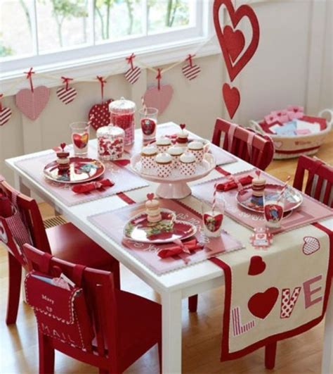 24 Romantic Valentine’s Day Table Decorations World Inside Pictures