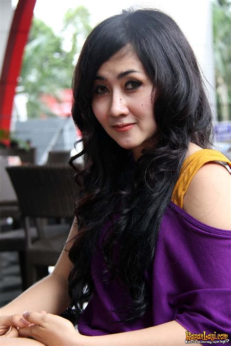 Foto Dan Gosip Artis Cantik Selebritis Ratu Dewi Imasy Profile