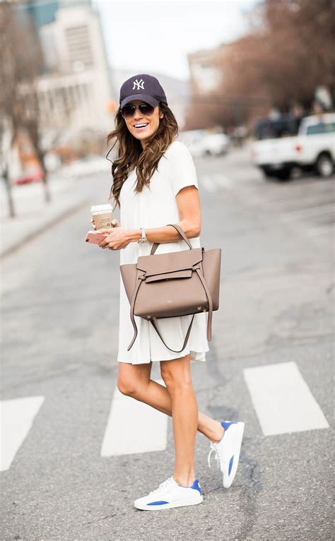 ways  wear  favorite sneakers  day  night  fashion white sneakers outfit