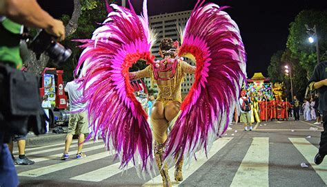 revista de vacaciones el salvador el carnaval de rio  mezcla politica  glamour en el