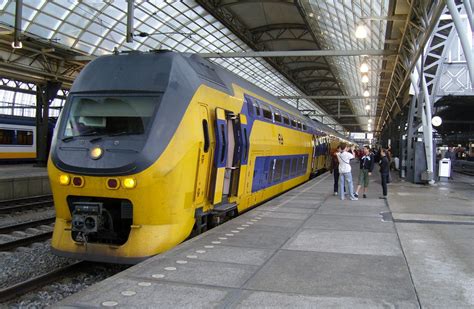 dutch state railway  holding   billion  profits   irish company