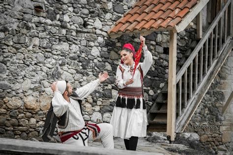 albanian couple wearing  albanian national costume qift shqiptar