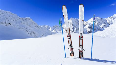 beginners ski guide lessons gear   alpine elements
