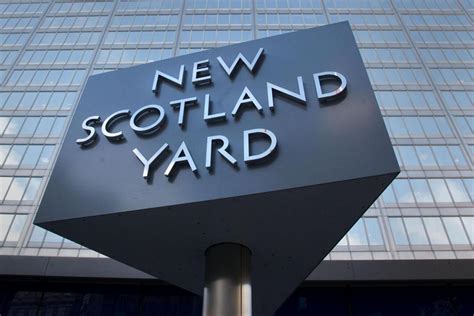 Met Police Pc Faces Sack After Buying Porn On Grieving