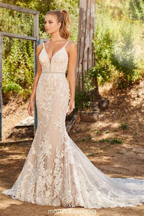 21 Romantic Champagne Wedding Dresses For Brides Who Want Something