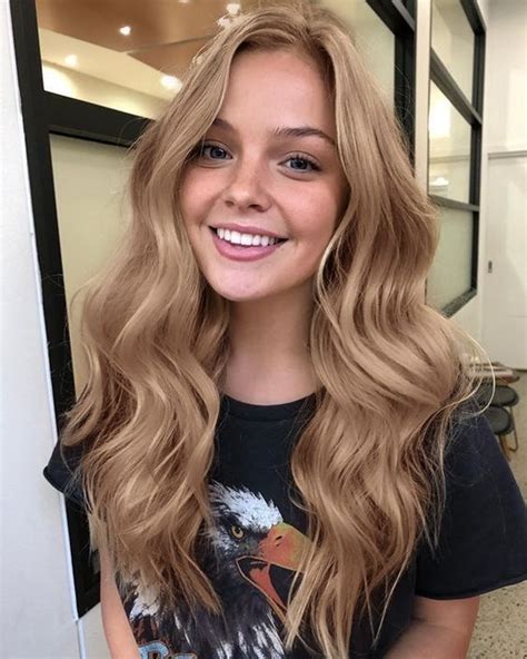 Trend Watch Honey Blond Hair Is The Sweetest Hair Color