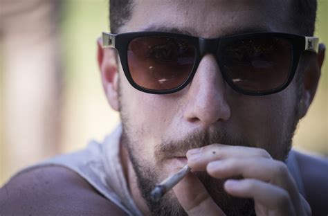 in unheard of trend smoking makes comeback in israel the times of