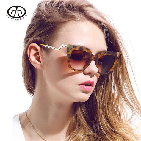 Models Wearing Aviator Sunglasses